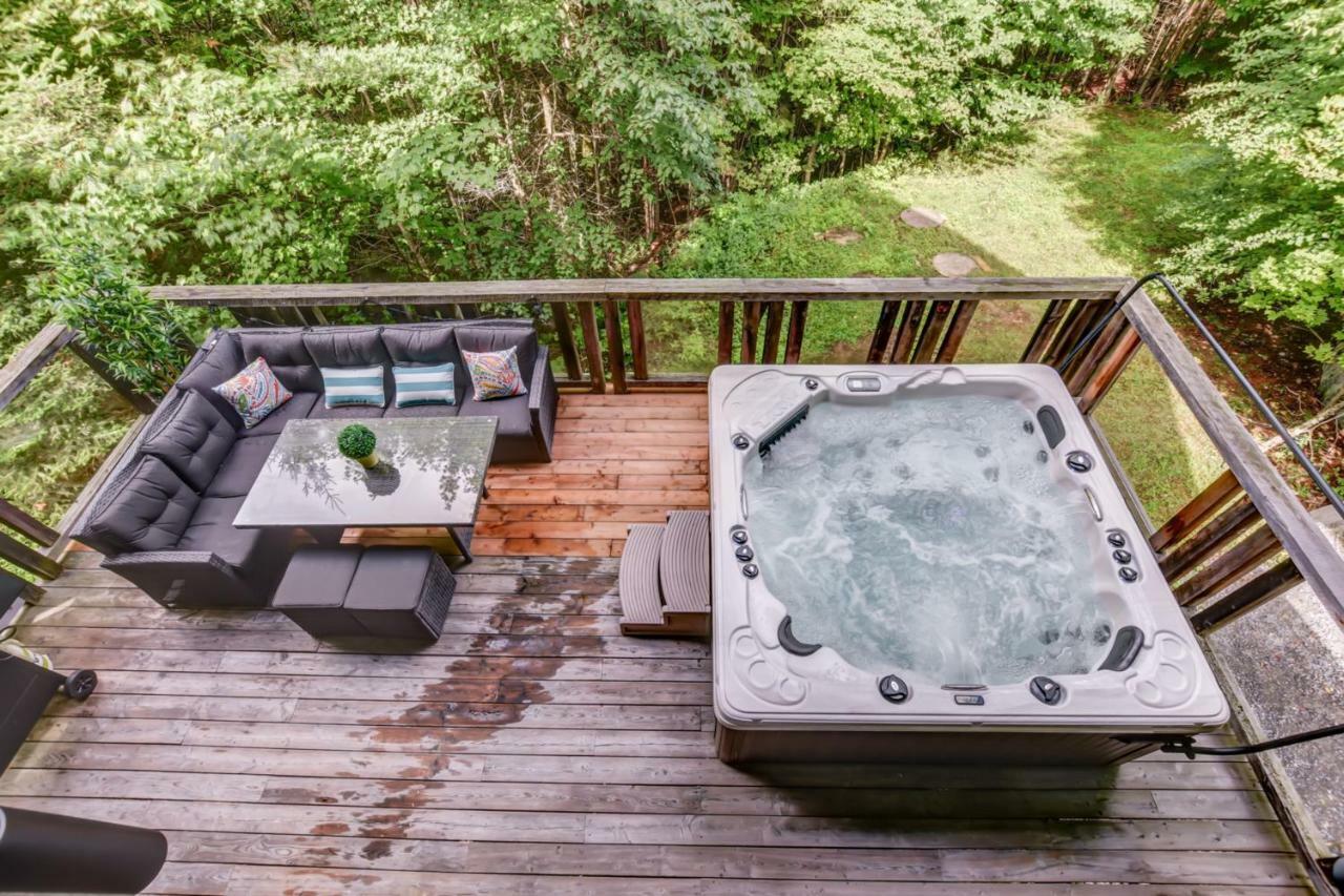 Chic Log Chalet With Hot Tub - Mont-Tremblant North Side By Reserver.Ca Lac Superieur Exterior photo